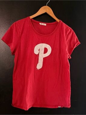 ’47 Brand Philadelphia Phillies Red Graphic Tee Women’s Large MLB